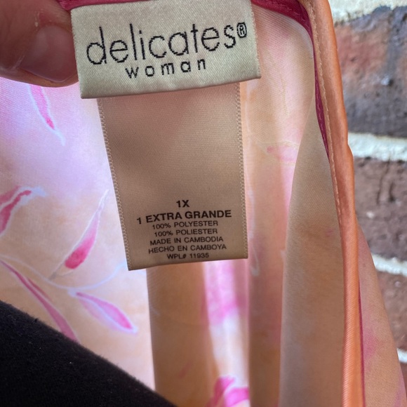 Sleepwear - Picture 2 of 2